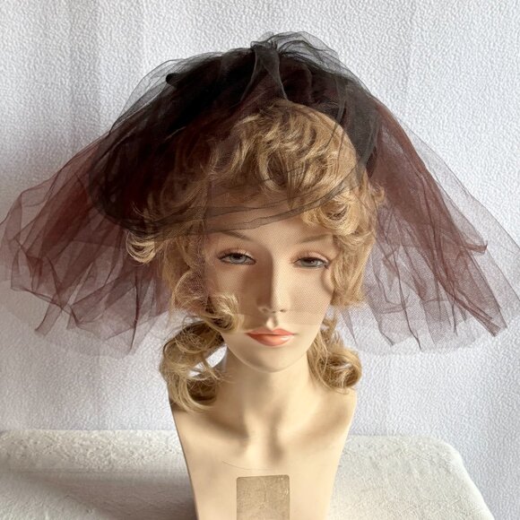 1960s Black Velvet Hat w/ Brown Netting Mob Wife Widow - Picture 8 of 9
